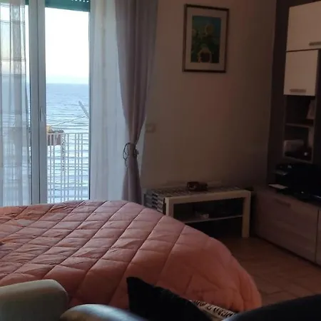 Mediterraneo Travel فندق مبيت وإفطار جيلا