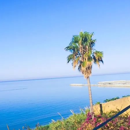 Mediterraneo Travel Bed & Breakfast