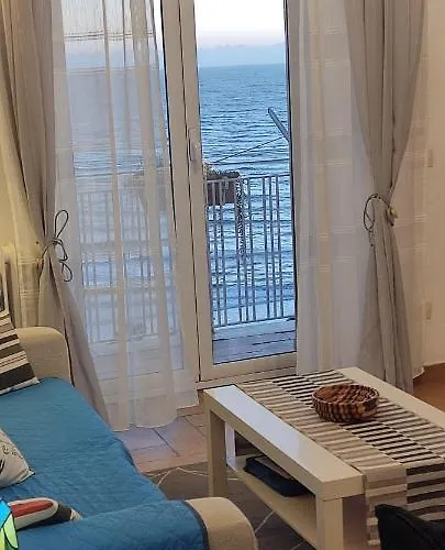 Mediterraneo Travel Oda ve Kahvaltı 3*