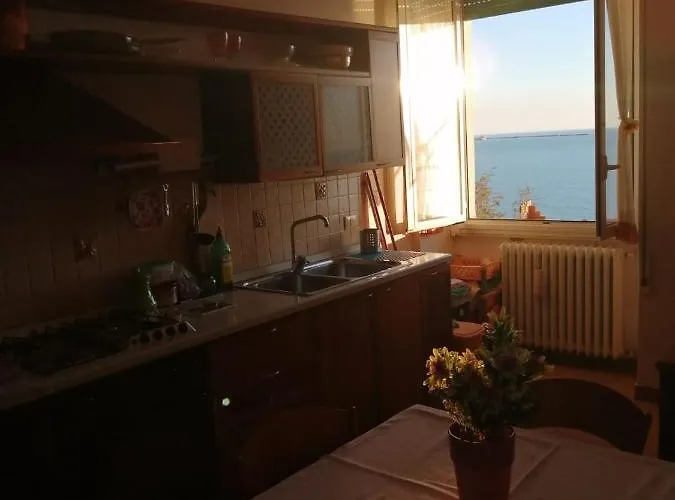 Oda ve Kahvaltı Mediterraneo Travel 3*